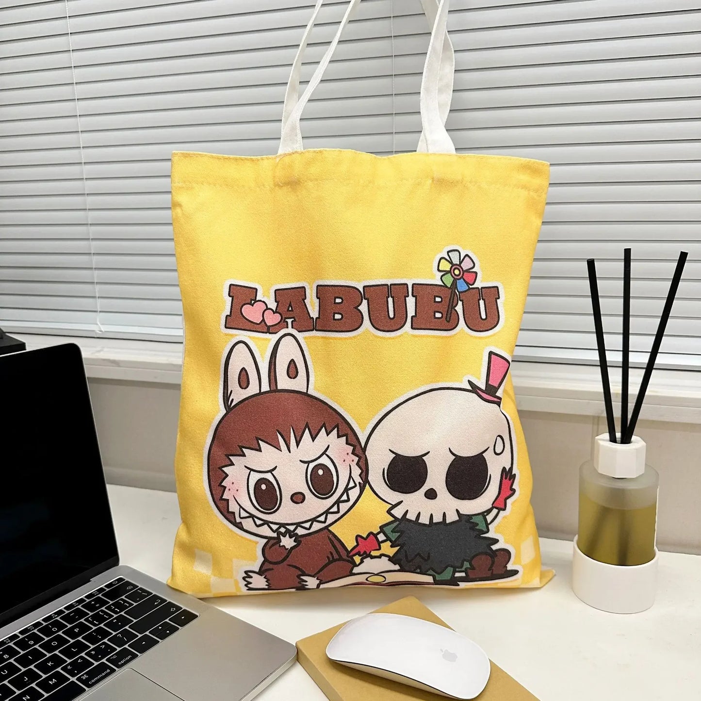 A bag for female students